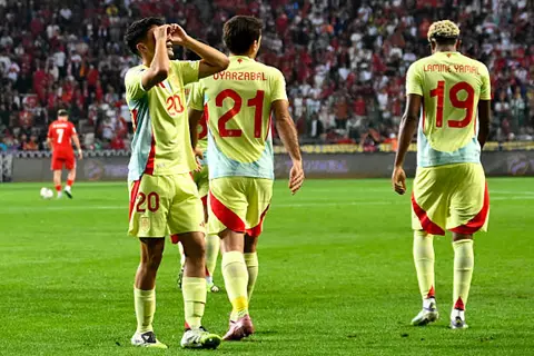 دقيقة بدقيقة.. تركيا 0-3 إسبانيا.. استراحة 